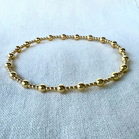 14k Gold Filled Bead Stretch Bracelet with 2mm and 4mm Beads. 7” - Picture 1 of 5